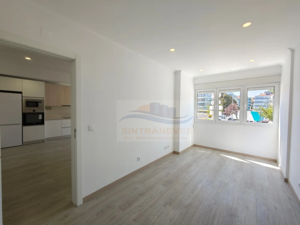 Apartamento T3 para Venda em Massamá e Monte Abraão Foto 10