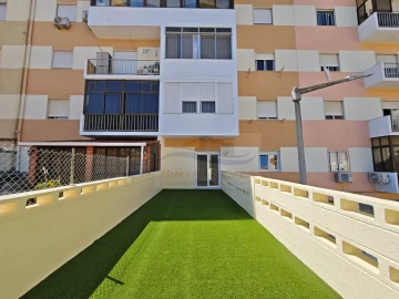 Apartamento T3 para Venda em Massamá e Monte Abraão