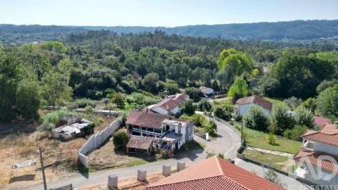 Moradia T3 para Venda em Semide e Rio Vide