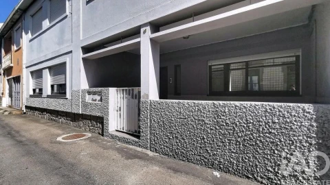 Apartamento T3 para Venda em Ovar, São João, Arada e São Vicente de Pereira Jusã