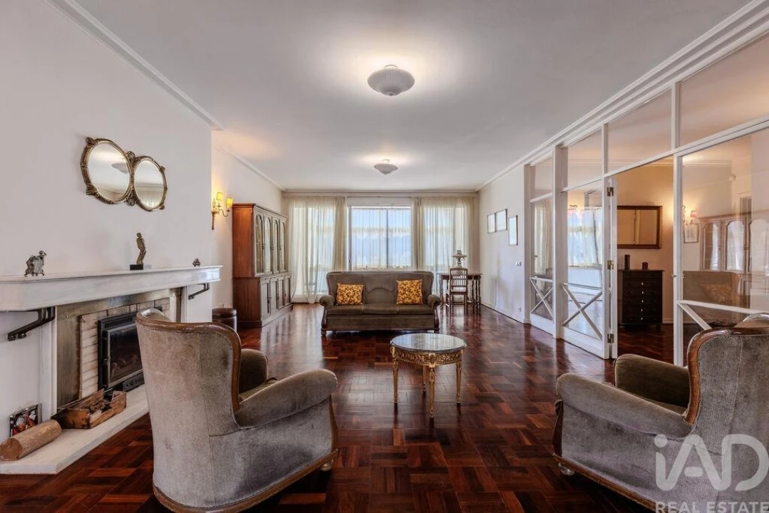 Apartamento T4 para Venda em Avenidas Novas Foto 1