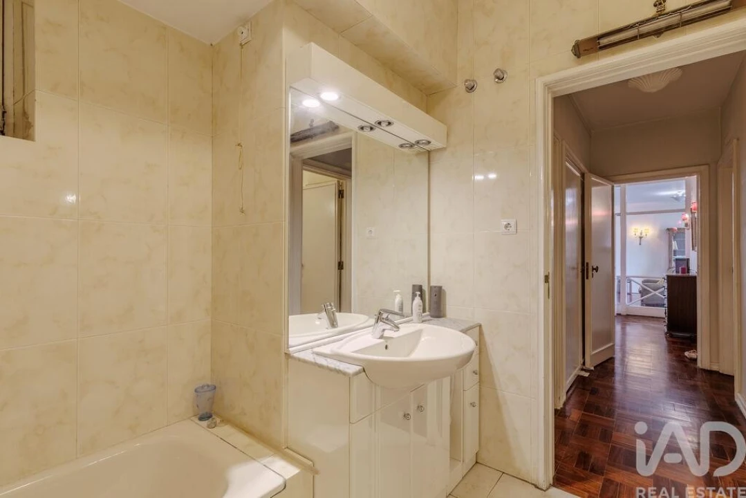Apartamento T4 para Venda em Avenidas Novas Foto 21
