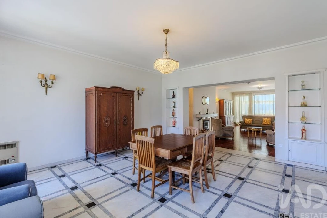 Apartamento T4 para Venda em Avenidas Novas Foto 14