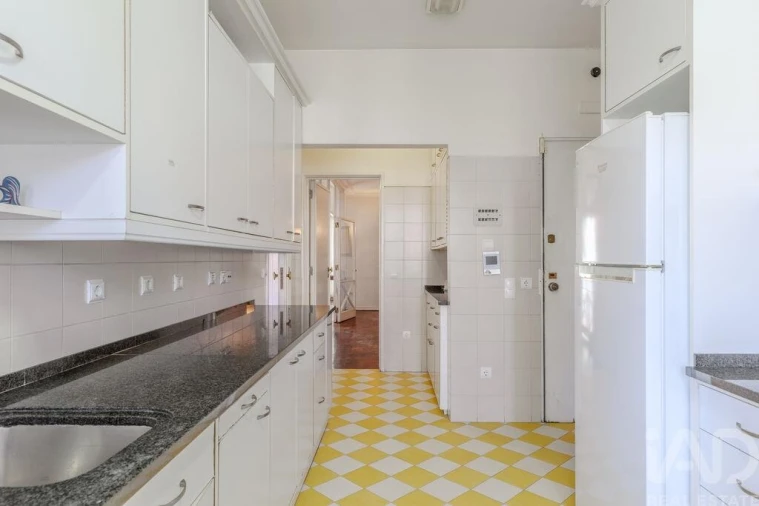 Apartamento T4 para Venda em Avenidas Novas Foto 8