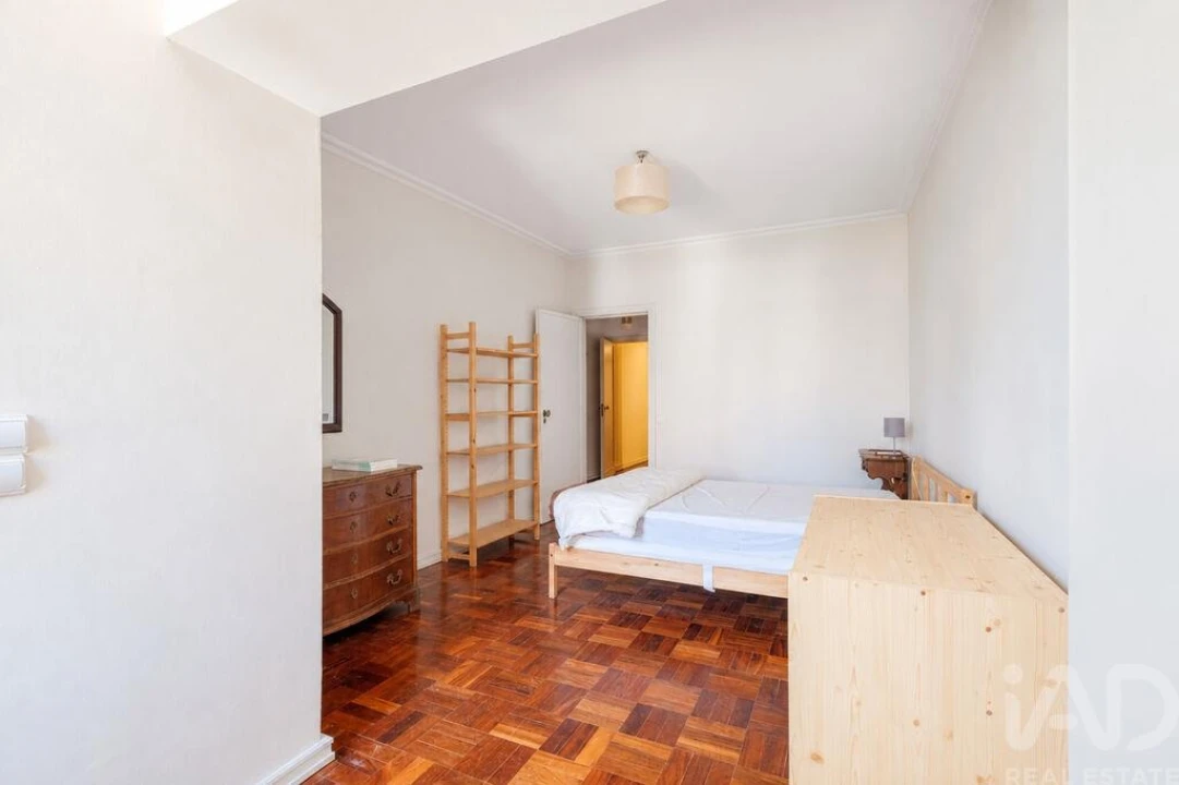 Apartamento T4 para Venda em Avenidas Novas Foto 16
