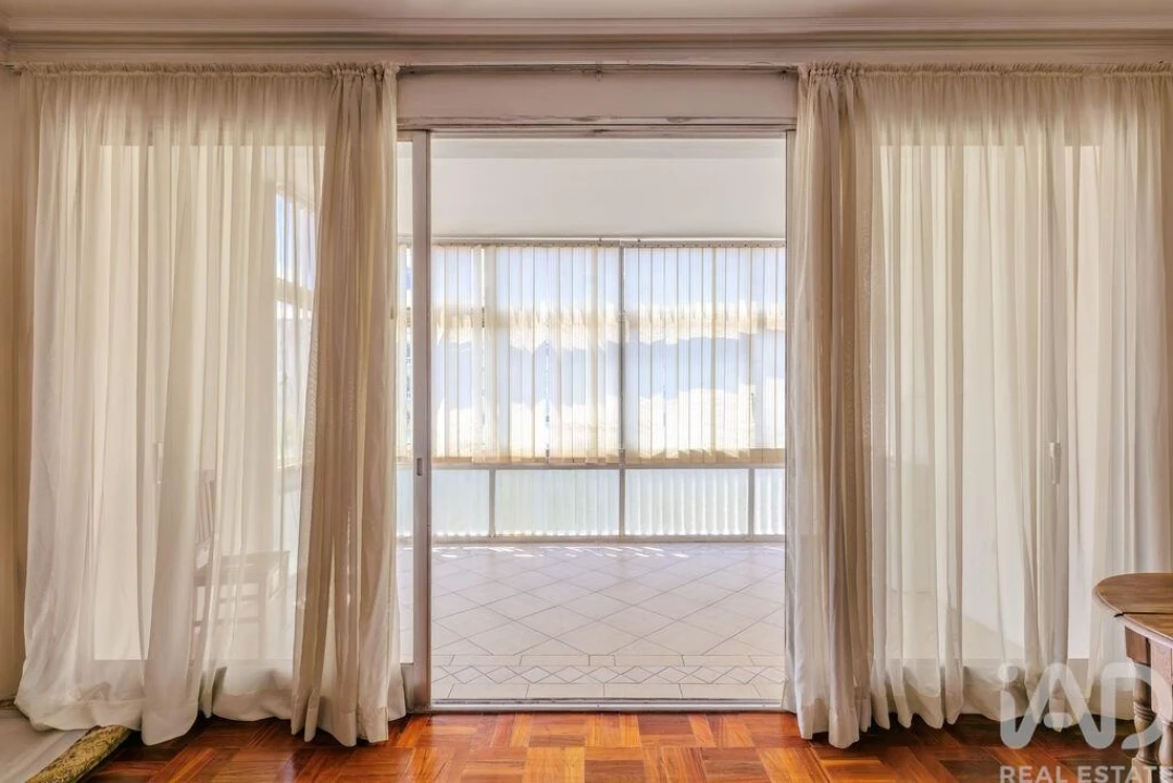 Apartamento T4 para Venda em Avenidas Novas Foto 24
