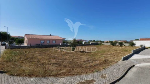 Terreno para Venda em Almeida