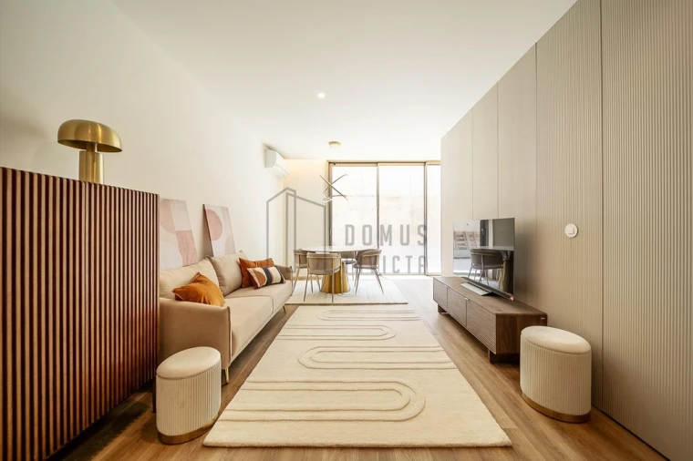 Apartamento T2 para Venda em Paranhos Foto 2