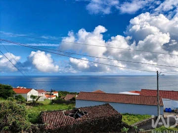 Moradia T1 para Venda em São João