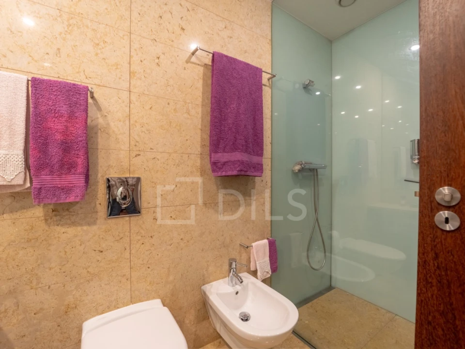 Apartamento T4 para Venda em Santa Marinha e São Pedro da Afurada Foto 34