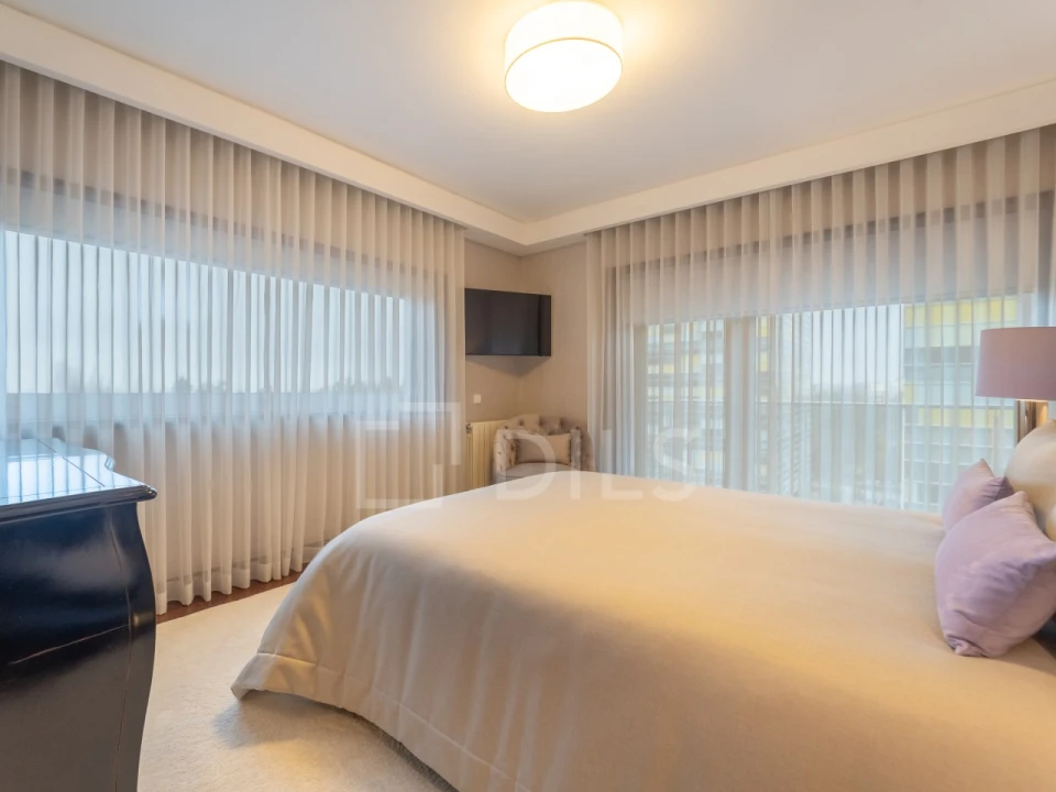 Apartamento T4 para Venda em Santa Marinha e São Pedro da Afurada Foto 24