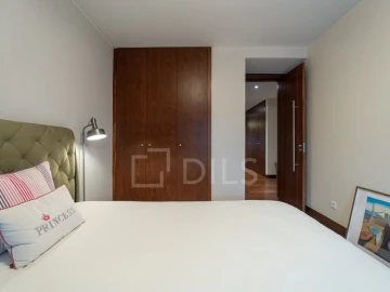 Apartamento T4 para Venda em Santa Marinha e São Pedro da Afurada