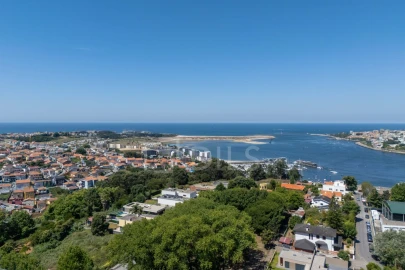 Apartamento T4 para Venda em Santa Marinha e São Pedro da Afurada