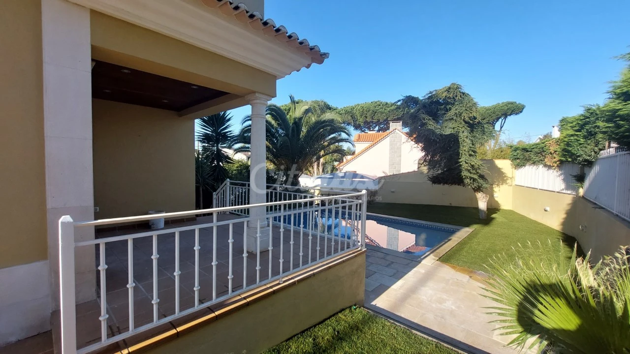 Moradia T5 para Arrendamento em Cascais e Estoril Foto 2