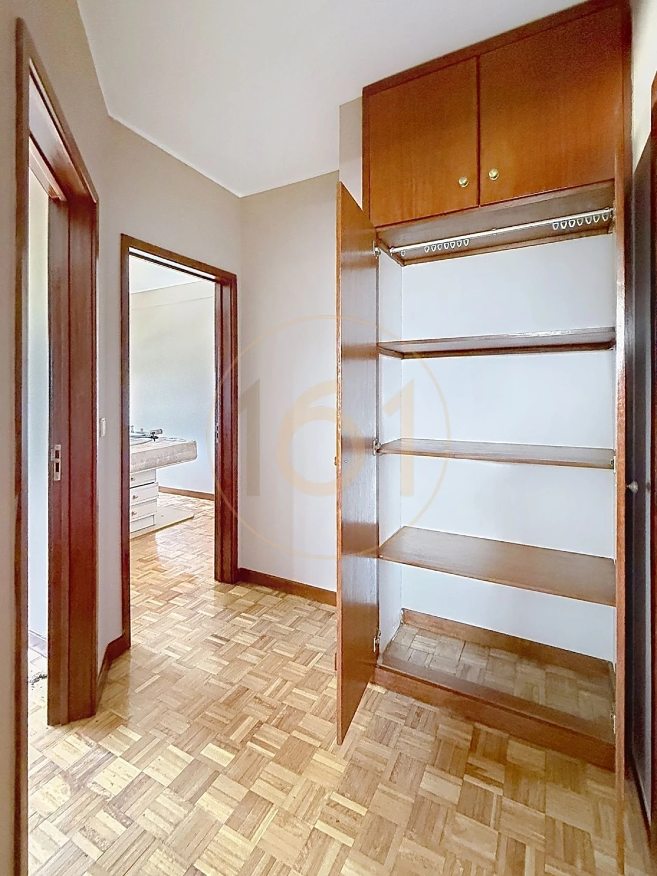 Apartamento T2 para Arrendamento em Pedrouços Foto 11