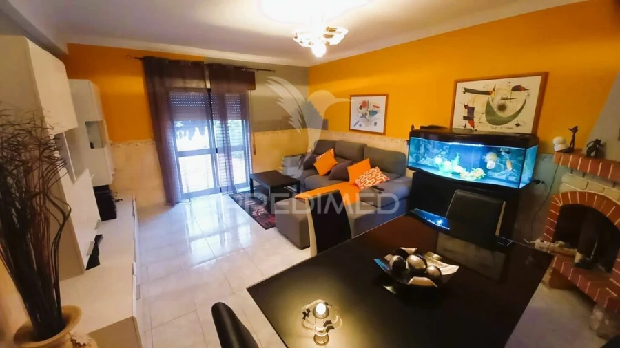 Apartamento T3 para Venda em Olhão Foto 4