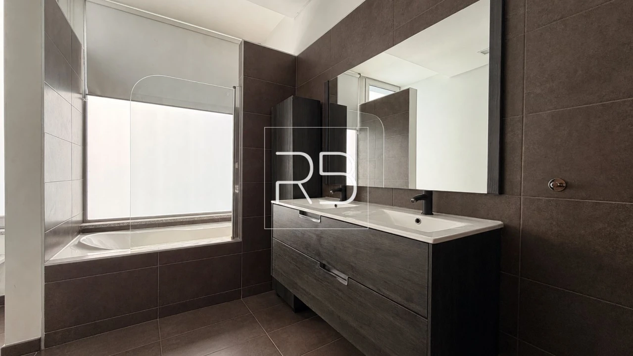 Apartamento T3 para Venda em Portimão Foto 14