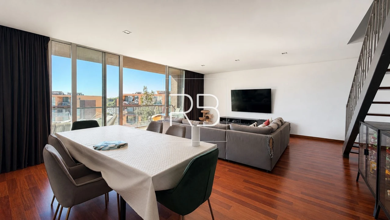 Apartamento T3 para Venda em Portimão Foto 5
