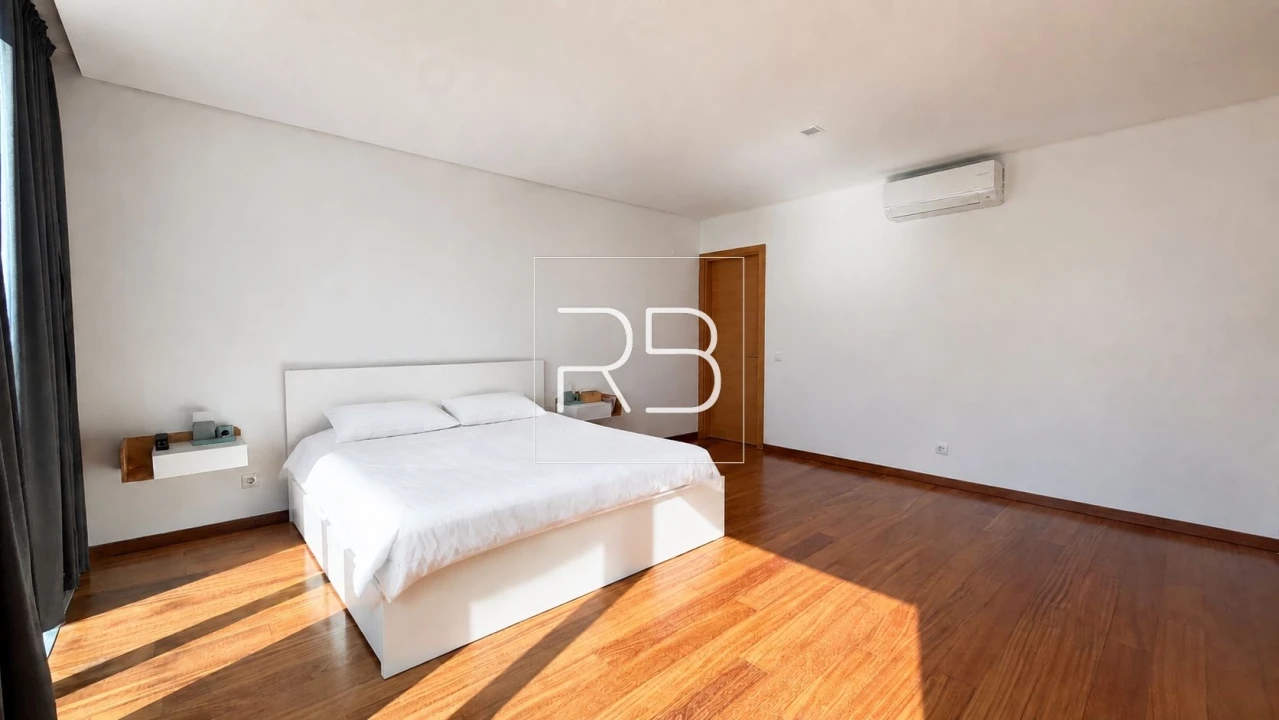 Apartamento T3 para Venda em Portimão Foto 11