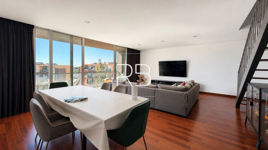 Apartamento T3 para Venda em Portimão Foto 5