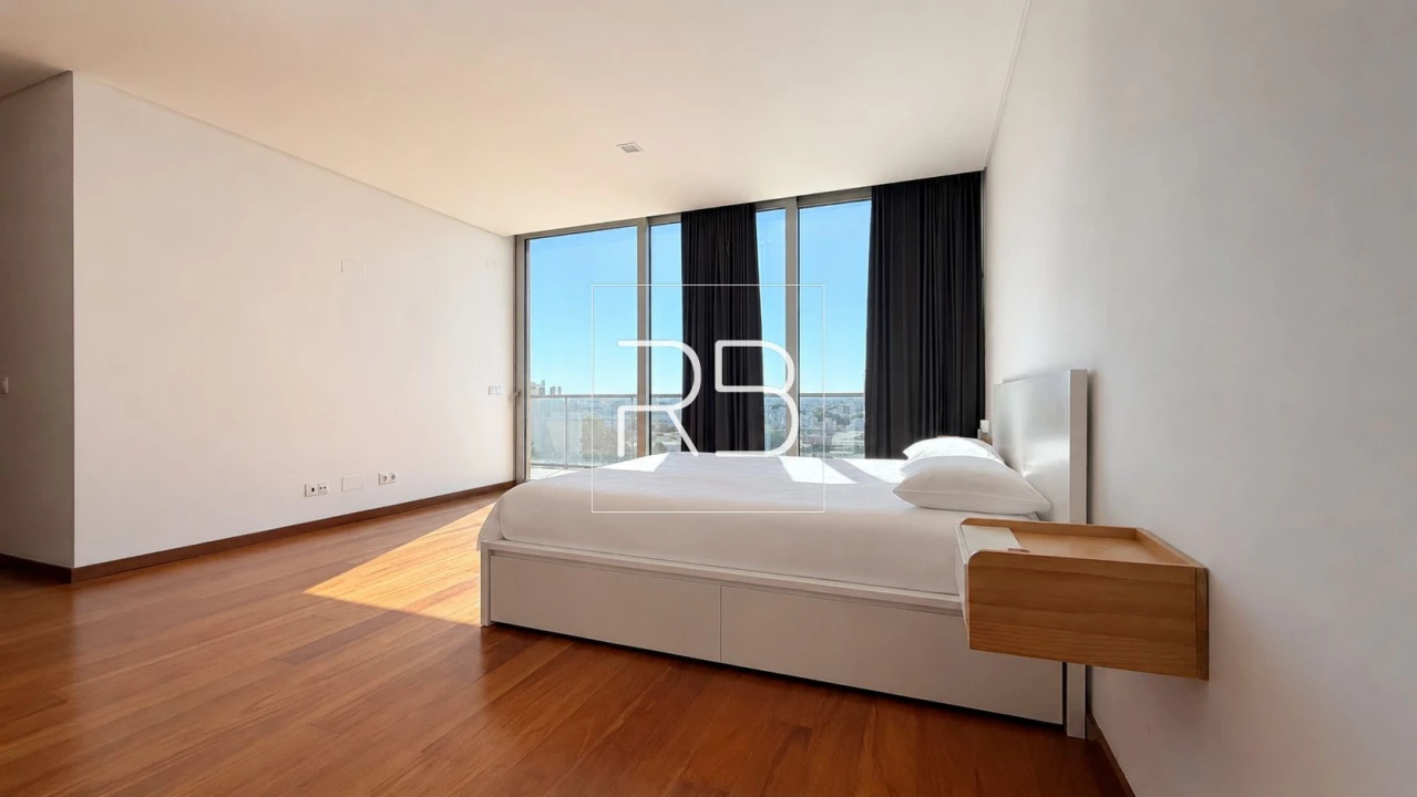 Apartamento T3 para Venda em Portimão Foto 12