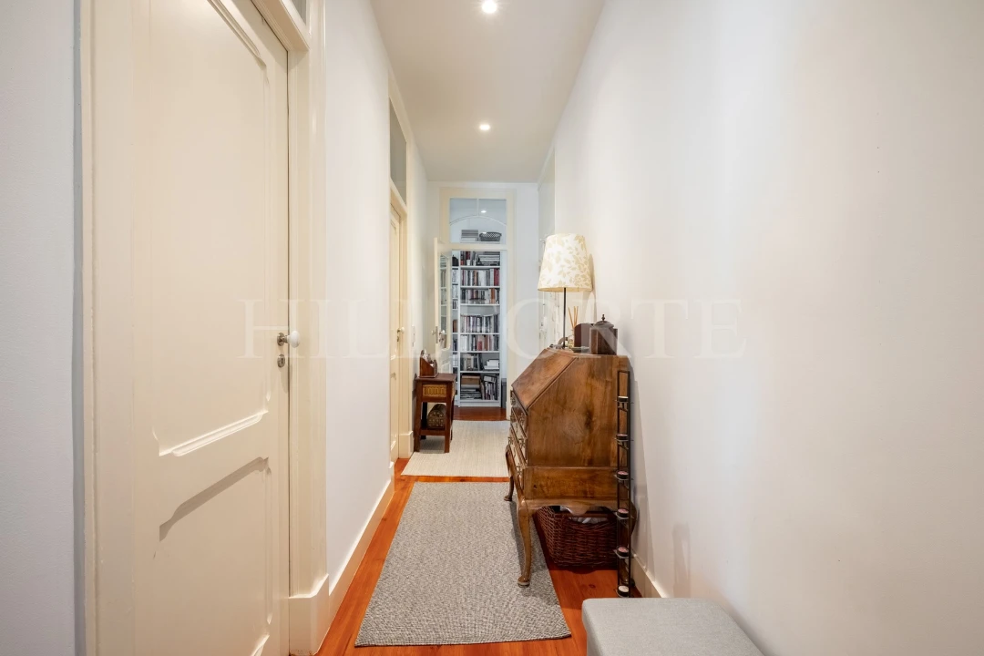 Apartamento T2 para Venda em Arroios Foto 10