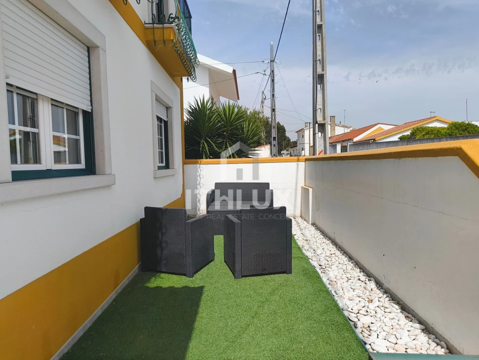 Moradia T11 para Venda em Foz do Arelho Foto 49