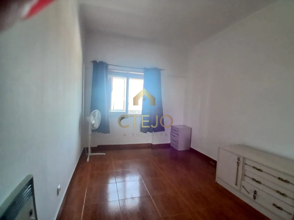 Apartamento T1 para Venda em Santa Iria de Azoia, São João da Talha e Bobadela Foto 8