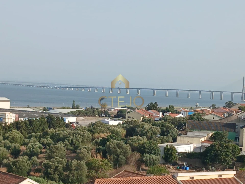Apartamento T1 para Venda em Santa Iria de Azoia, São João da Talha e Bobadela Foto 1