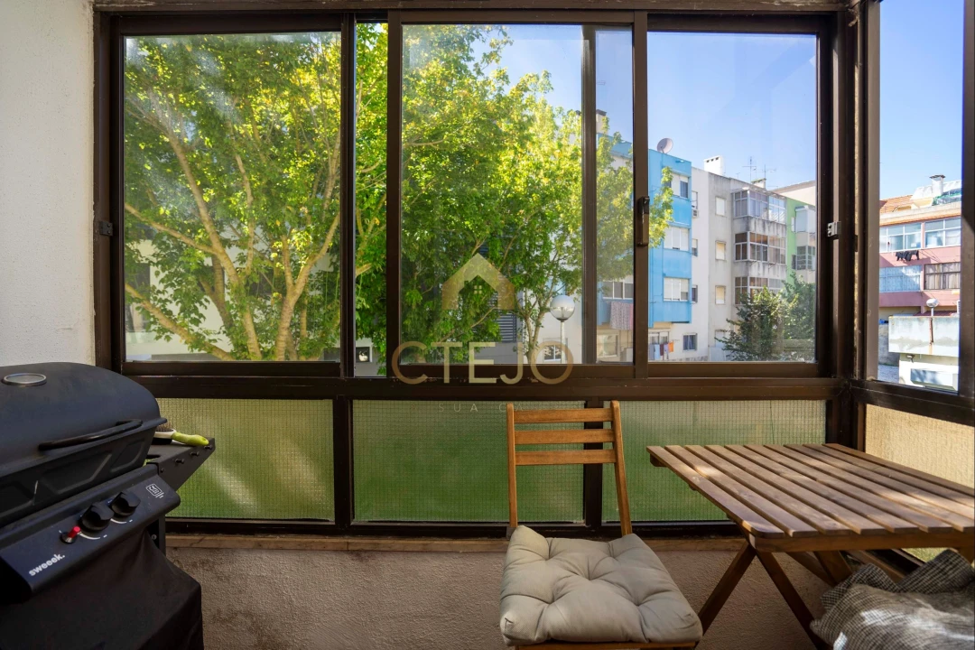 Apartamento T2 para Venda em Santa Iria de Azoia, São João da Talha e Bobadela Foto 7