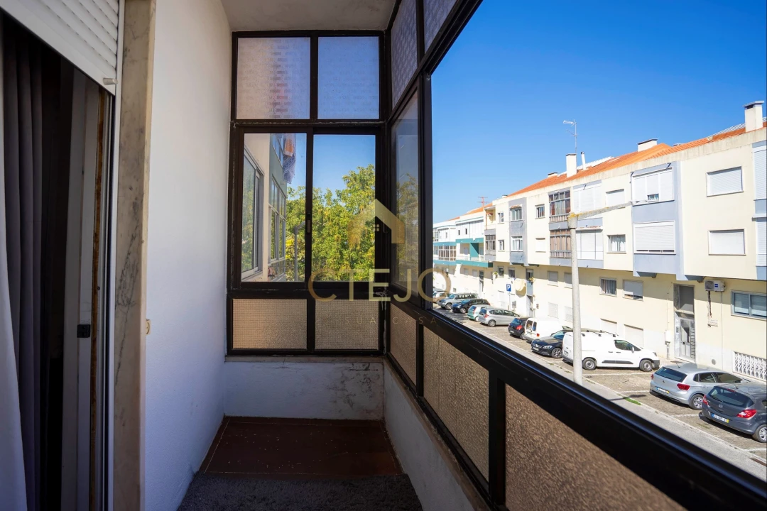 Apartamento T2 para Venda em Santa Iria de Azoia, São João da Talha e Bobadela Foto 23