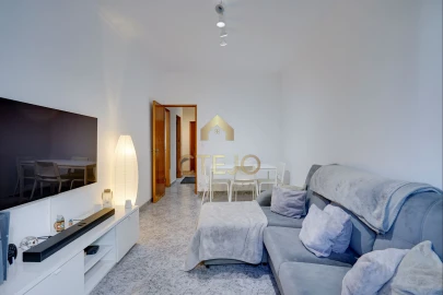Apartamento T2 para Venda em Santa Iria de Azoia, São João da Talha e Bobadela