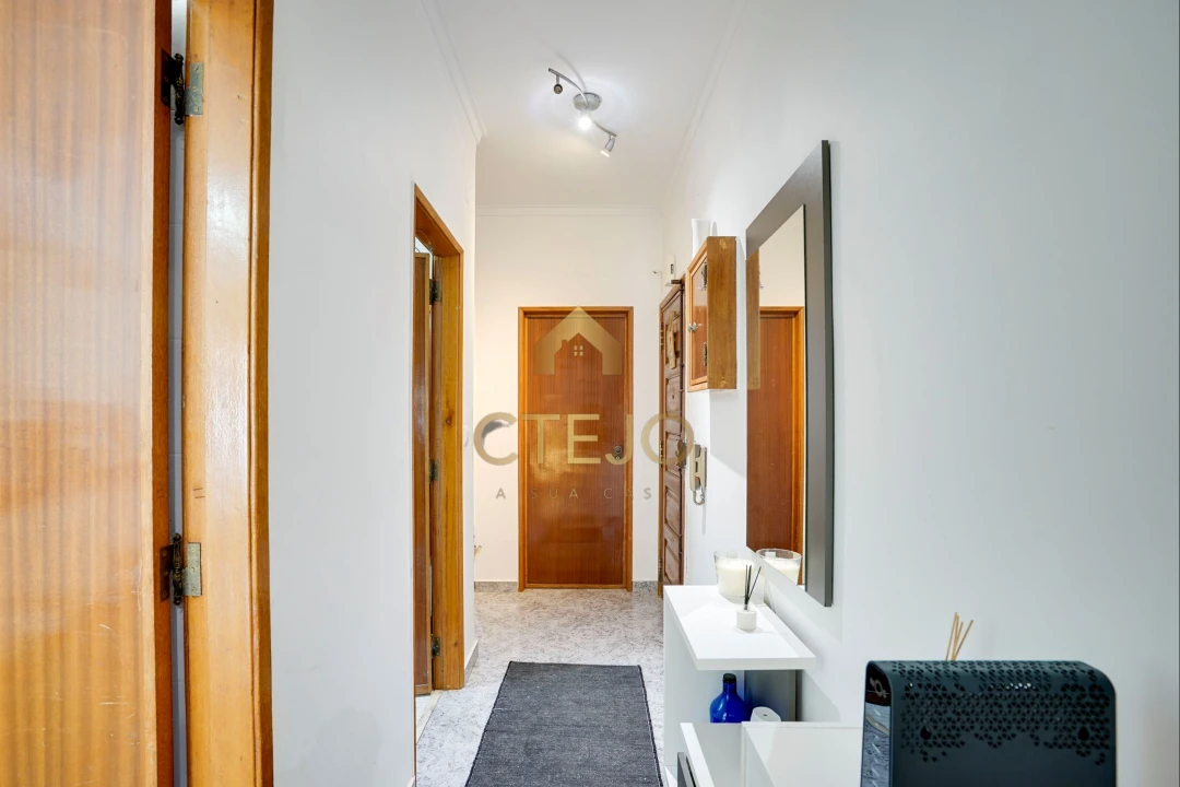 Apartamento T2 para Venda em Santa Iria de Azoia, São João da Talha e Bobadela Foto 15