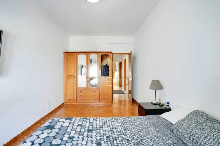 Apartamento T2 para Venda em Santa Iria de Azoia, São João da Talha e Bobadela Foto 22