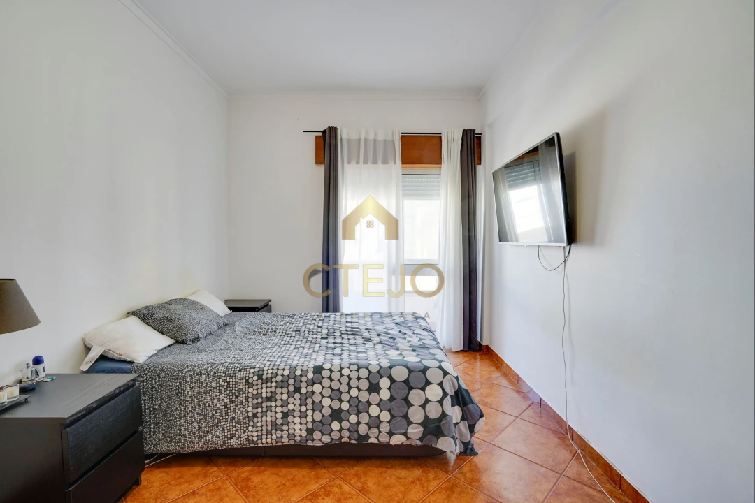Apartamento T2 para Venda em Santa Iria de Azoia, São João da Talha e Bobadela Foto 21