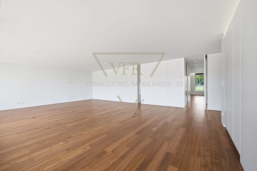 Apartamento T3 para Venda em Parque das Nações Foto 26