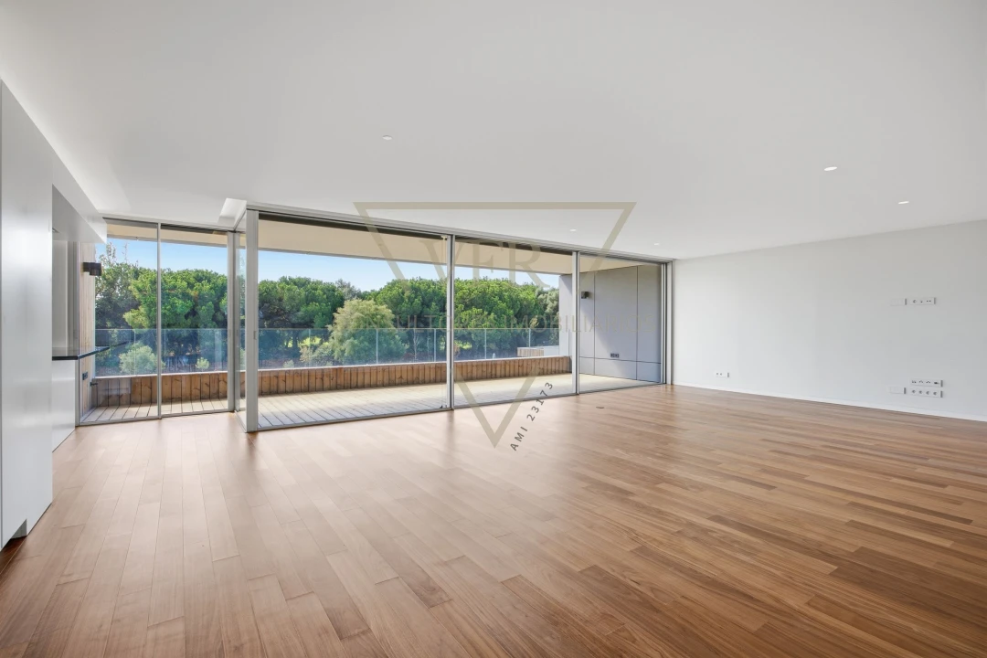 Apartamento T3 para Venda em Parque das Nações Foto 3