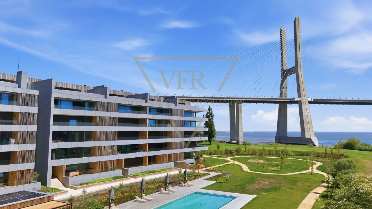 Apartamento T3 para Venda em Parque das Nações Foto 1
