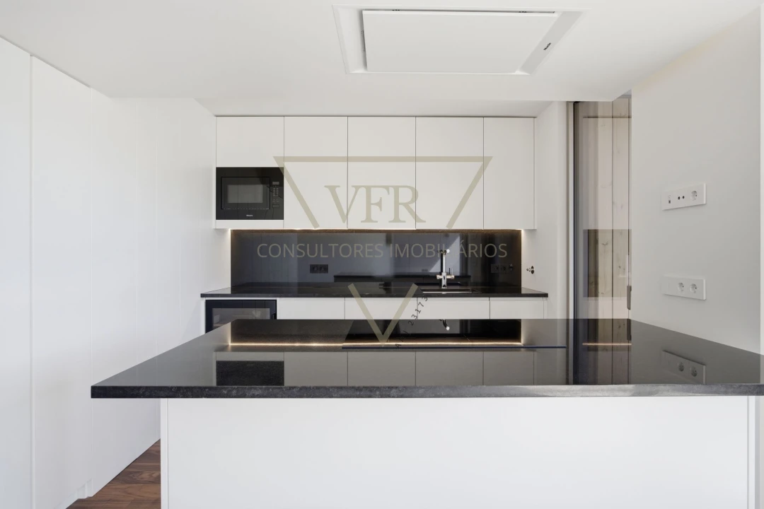 Apartamento T3 para Venda em Parque das Nações Foto 8