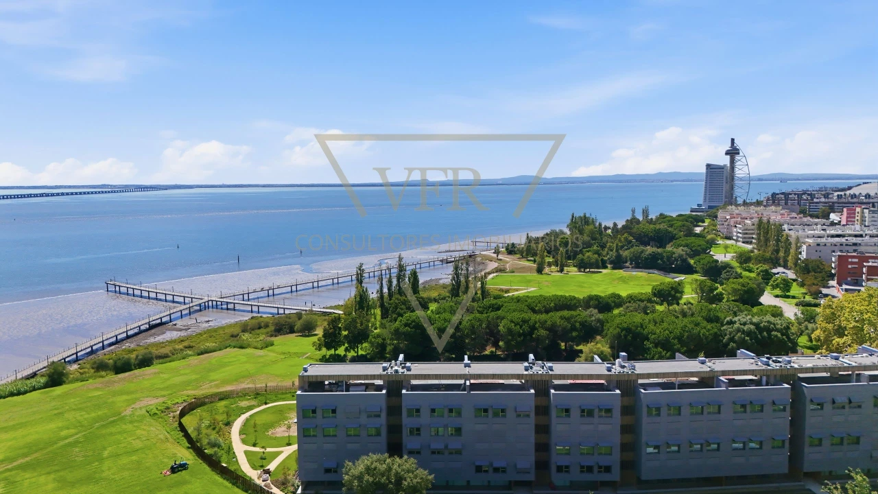 Apartamento T3 para Venda em Parque das Nações Foto 34