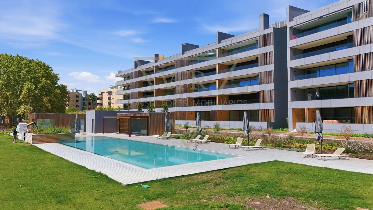 Apartamento T3 para Venda em Parque das Nações Foto 41