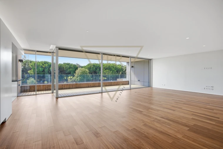 Apartamento T3 para Venda em Parque das Nações Foto 3