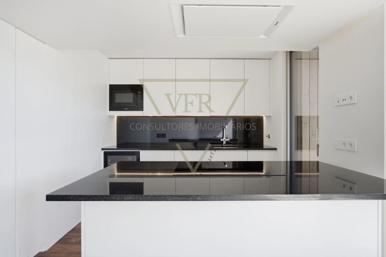 Apartamento T3 para Venda em Parque das Nações Foto 8