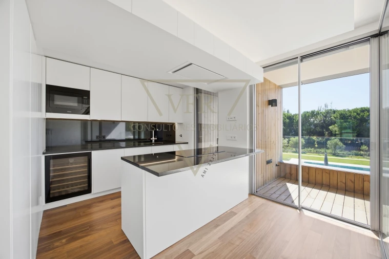 Apartamento T3 para Venda em Parque das Nações Foto 9