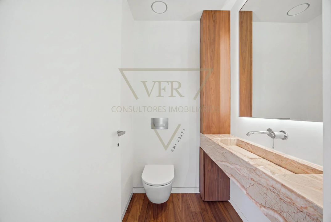 Apartamento T3 para Venda em Parque das Nações Foto 10