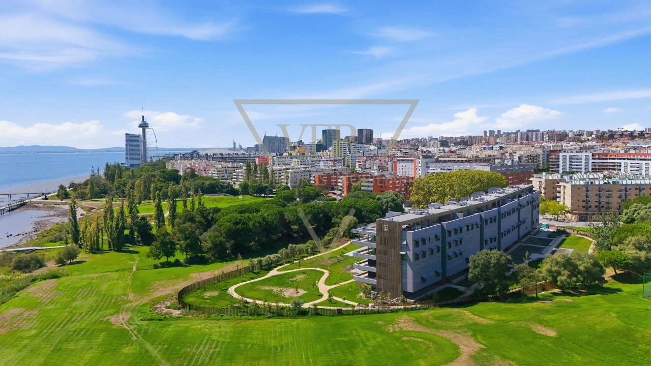 Apartamento T3 para Venda em Parque das Nações Foto 35