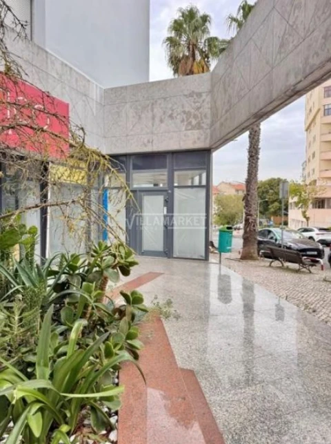 Negócio para Venda em Ramada e Caneças