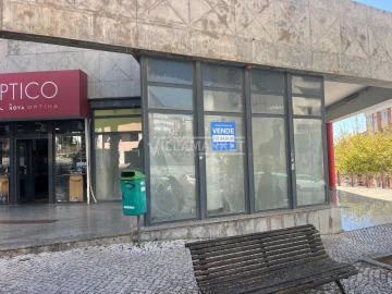Negócio para Venda em Ramada e Caneças
