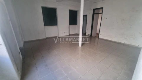 Prédio para Venda em Alcoentre