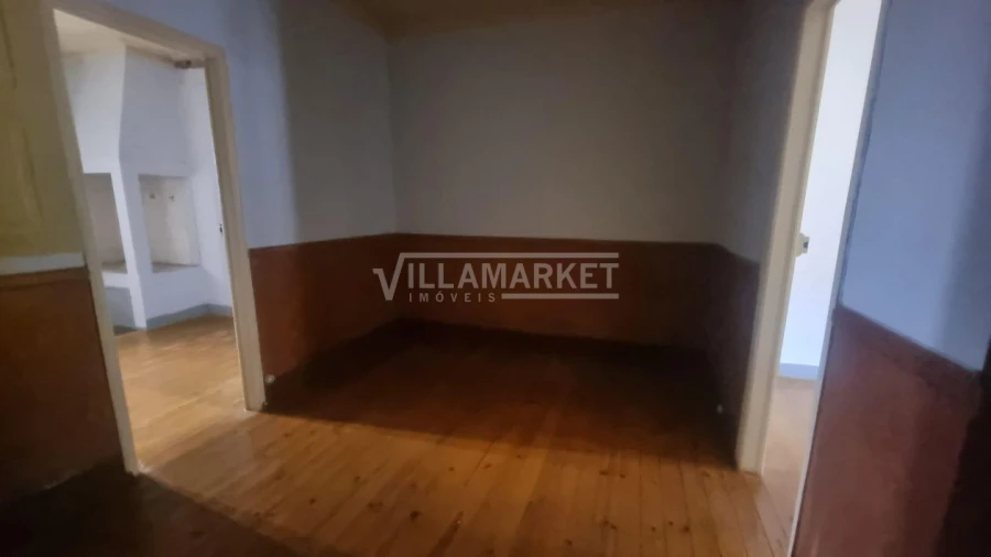 Prédio para Venda em Alcoentre Foto 5